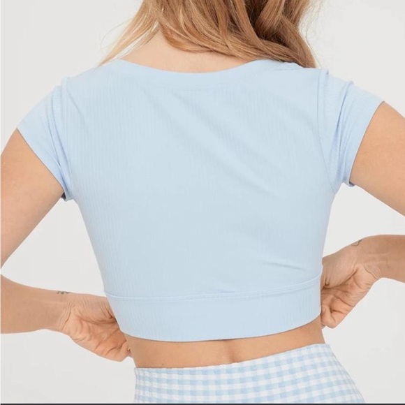 OFFLINE By Aerie Real Me Henley Crop Tee | Beach Picnic | Small - Picture 2 of 7